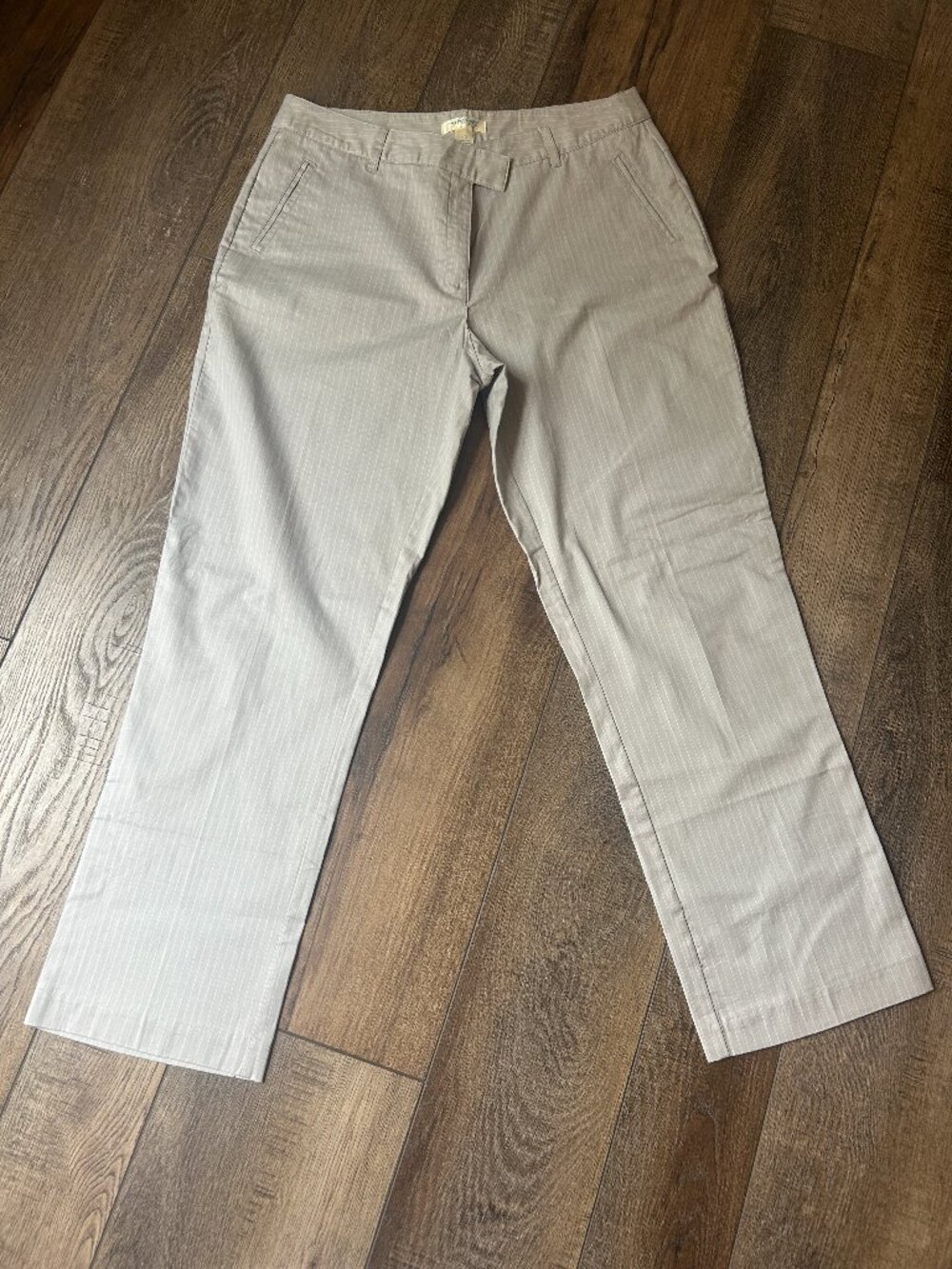 NWOT Lady Hagan pinsriped Golf pants, Size 10